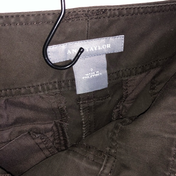 Ann Taylor coffee brown capri pants (size 2) - Picture 3 of 3